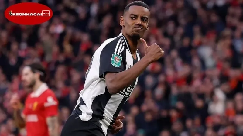 Nguyên nhân khiến Alexander Isak từ chối Newcastle